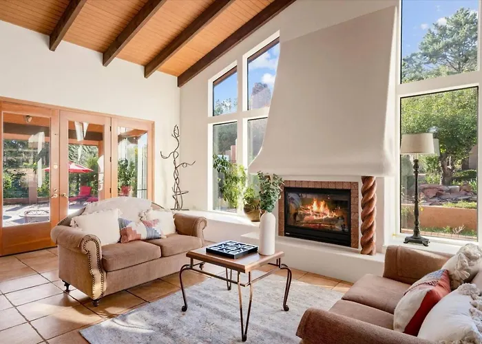 Adobe Village Suite- Painted Desert Apartment *