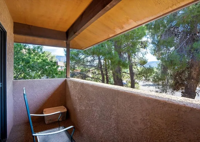 Adobe Village Suite- Painted Desert Apartment